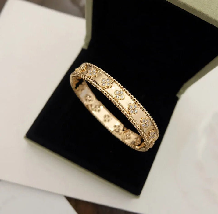 Pulsera de lujo de estilo punk con dijes, diseño de diamantes y flores - Quierox - Tienda Online