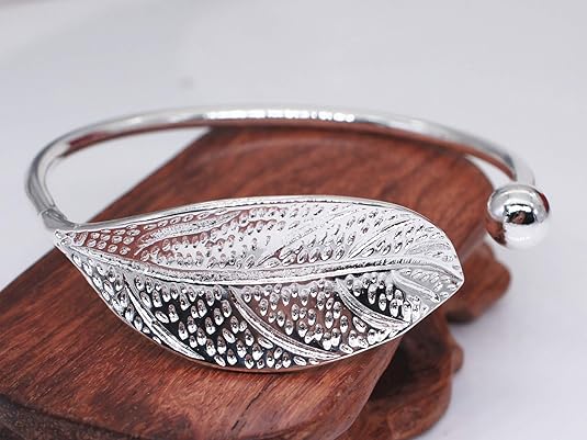 Pulseras y brazaletes plateado con dije de hoja para mujer - Quierox - Tienda Online