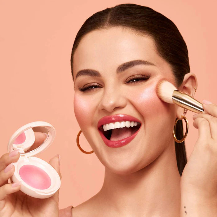Rare Beauty Colorete en polvo luminoso Soft Pinch
