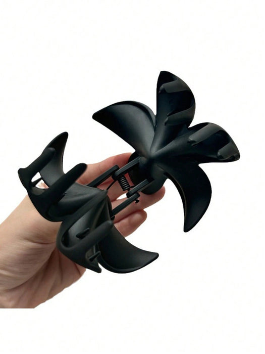 Set de 2 pinzas para el cabello con flor, en negro y marrón para mujeres - Quierox - Tienda Online