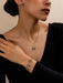 SHEIN 1 collar de aleación con revestimiento 3D y lazo negro, 1 pulsera Y 1 par de pendientes - Quierox - Tienda Online