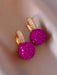 Shein 1 par de elegantes pendientes colgantes con diseño de bola roja adornados con diamantes de imitación para mujer - Quierox - Tienda Online