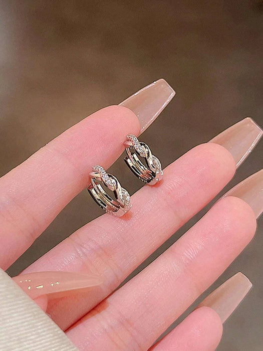 Shein 1 par de pendientes de aro trenzados con microincrustaciones de lujo - Quierox - Tienda Online