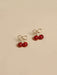 Shein 1 par de pendientes de botón pequeños con diseño de fruta fresca en color cereza/vino tinto - Quierox - Tienda Online