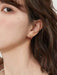 Shein 1 par de pendientes de botón pequeños con diseño de fruta fresca en color cereza/vino tinto - Quierox - Tienda Online