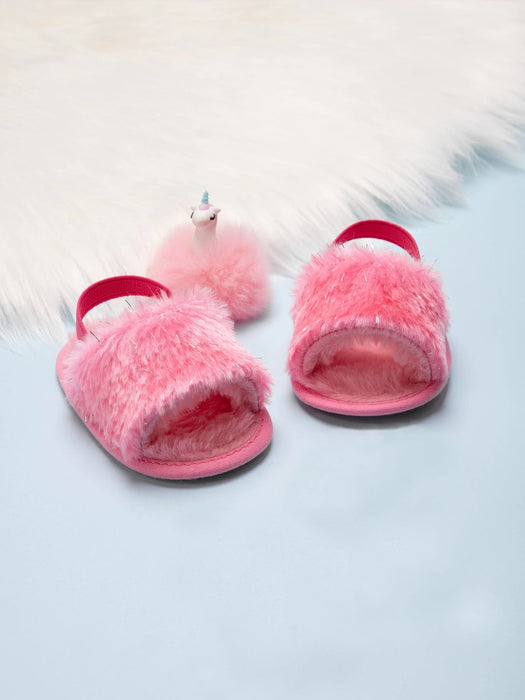 SHEIN 1 par de sandalias planas con tiras traseras peludas para niñas, ideales para el verano. - Quierox - Tienda Online
