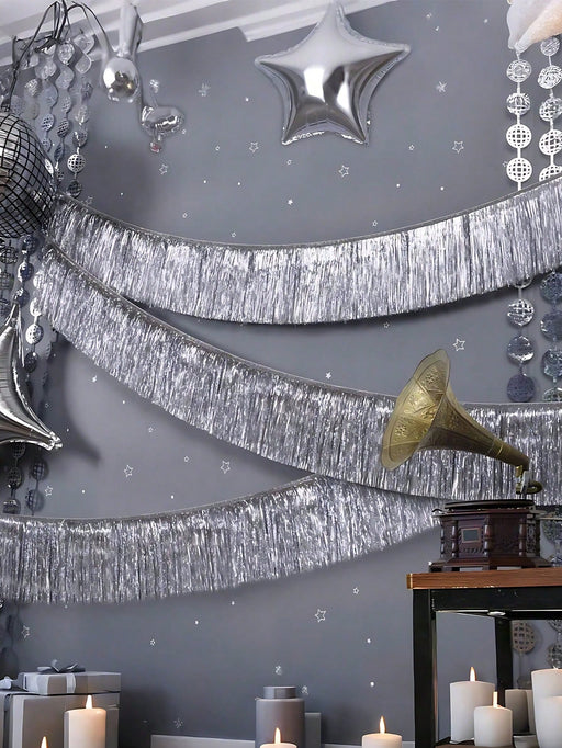 SHEIN 2 piezas - 2 M Guirnalda con flecos metálicos - Quierox - Tienda Online