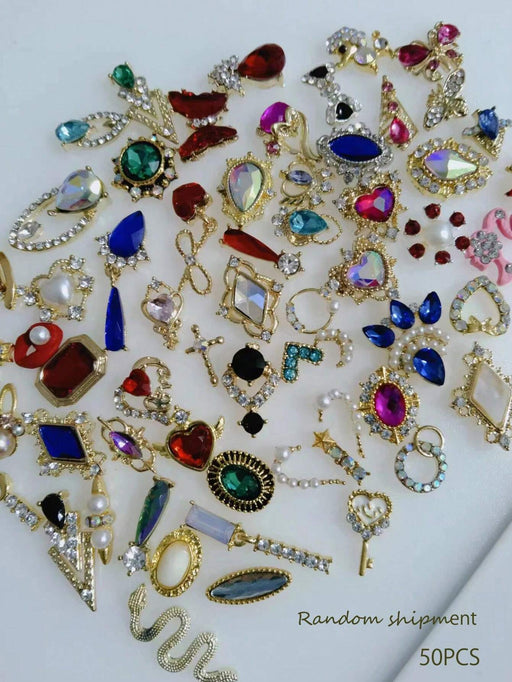 Shein 50 piezas de decoraciones de aleación para uñas de estilos y colores variados - Quierox - Tienda Online