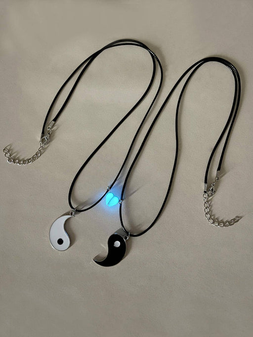 SHEIN ATLVXJL Set de 2 collares con colgante en forma de corazón de cuero - Quierox - Tienda Online