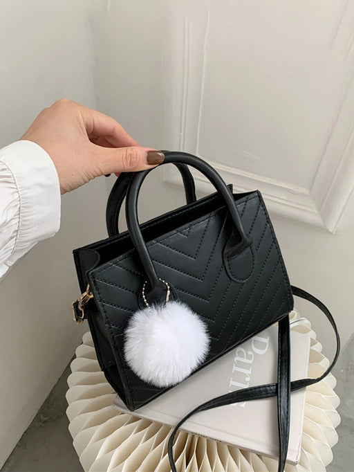 Shein Bolsa cuadrada mini de cheurón con Accesorio de bolso pompón - Quierox - Tienda Online
