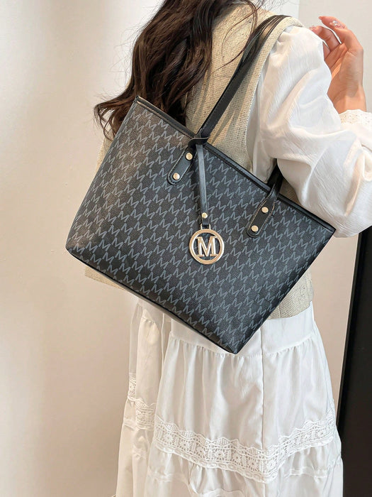 SHEIN Bolso de hombro totalmente impreso, impresión de letras retro de gran capacidad - Quierox - Tienda Online