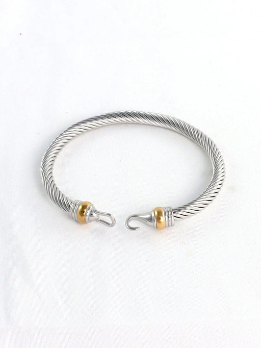 Shein Brazalete de acero inoxidable con forma de gancho y cable giratorio - Quierox - Tienda Online