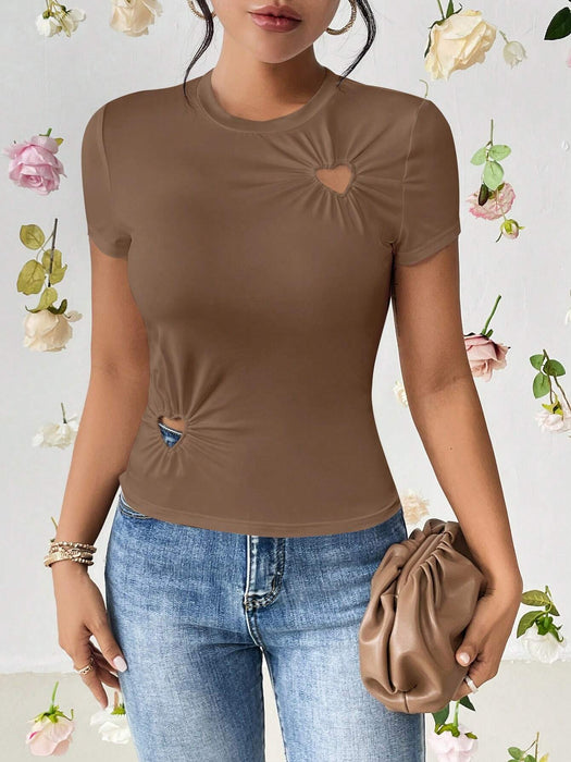 SHEIN Camiseta con detalle de corte de corazón fruncido Essnce - Quierox - Tienda Online