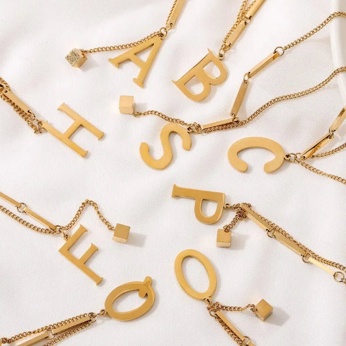 SHEIN Collar de acero con letra a la moda para mujer - Quierox - Tienda Online