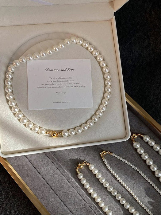 SHEIN Collar de cadena con hebilla redonda magnética de perlas blancas de imitación - Quierox - Tienda Online