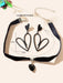Shein Conjunto de joyería de 3 piezas: Collar gargantilla de terciopelo negro con colgante de corazón retro, aretes colgantes de corazón - Quierox - Tienda Online
