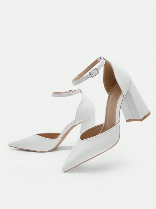 SHEIN CUCCOO BIZCHIC Zapatos de tacón alto blancos con punta en V y tira al tobillo - Quierox - Tienda Online
