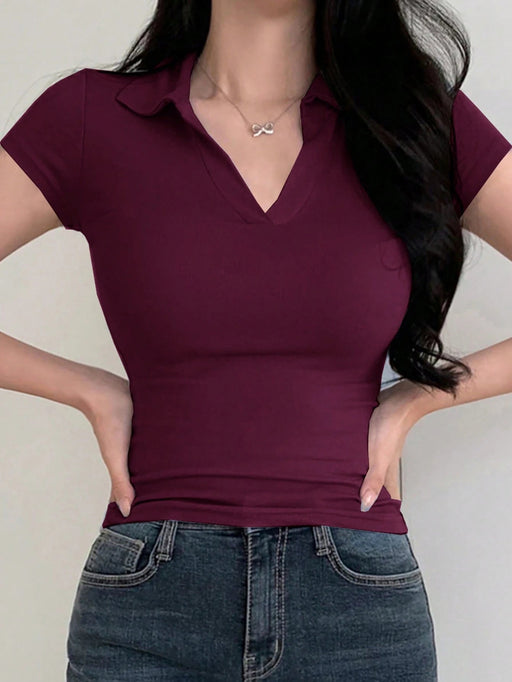 SHEIN DAZY Camiseta de manga corta con cuello en V y solapa de color liso para mujer - Quierox - Tienda Online