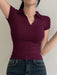 SHEIN DAZY Camiseta de manga corta con cuello en V y solapa de color liso para mujer - Quierox - Tienda Online