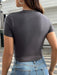 SHEIN EZwear Camiseta ajustada de mujer de manga corta con cuello redondo - Quierox - Tienda Online
