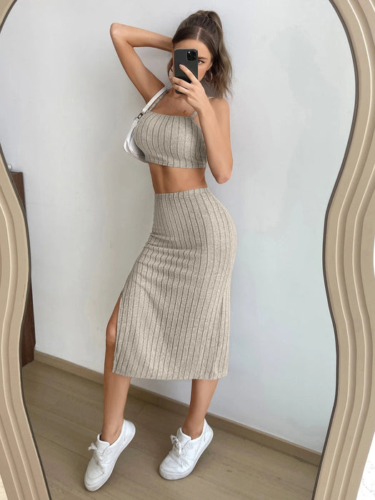 SHEIN EZwear Conjunto De Dos Piezas Con Top De Tirantes Liso Y Falda - Quierox - Tienda Online