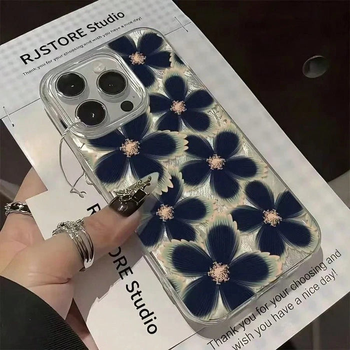 SHEIN Funda de teléfono con elemento floral azul, patrón floral de flores azules para iPhone 15 Pro Max - Quierox - Tienda Online