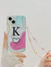Shein Funda de telefono con pulsera, diseño de arte abtracto colores aleatorios con letra A - Quierox - Tienda Online