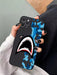 SHEIN Funda de teléfono de TPU resistente con estampado de camuflaje para iPhone 12 - Quierox - Tienda Online