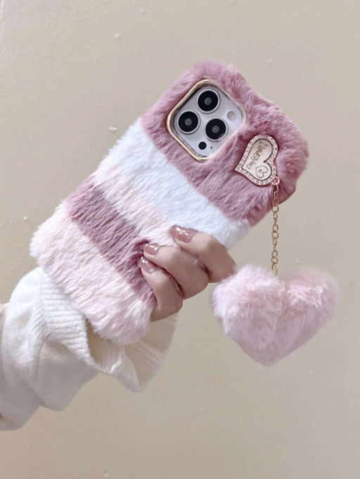 Shein Funda para teléfono de felpa con diseño de bloques de colores y colgante de corazón - Quierox - Tienda Online