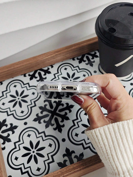 Shein Funda semitransparente creativa con diseño de mariposa negra y dibujos animados para mujer - Quierox - Tienda Online