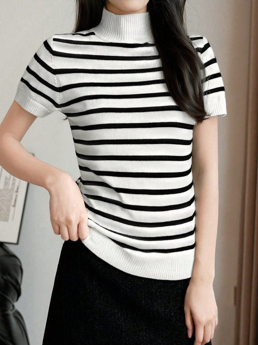 SHEIN Gaivellea Top de punto ajustado con cuello alto y estampado de rayas - Quierox - Tienda Online