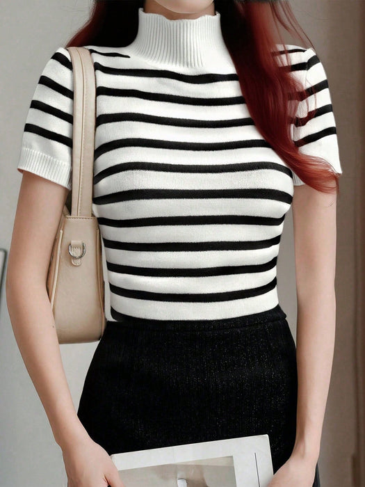 SHEIN Gaivellea Top de punto ajustado con cuello alto y estampado de rayas - Quierox - Tienda Online