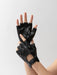 SHEIN Guantes sin dedos con diseño calado urbano - Quierox - Tienda Online