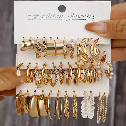 Shein Juego de 18 pares de pendientes de aro de aleación, elegantes y sexys, adornados con perlas de imitación - Quierox - Tienda Online
