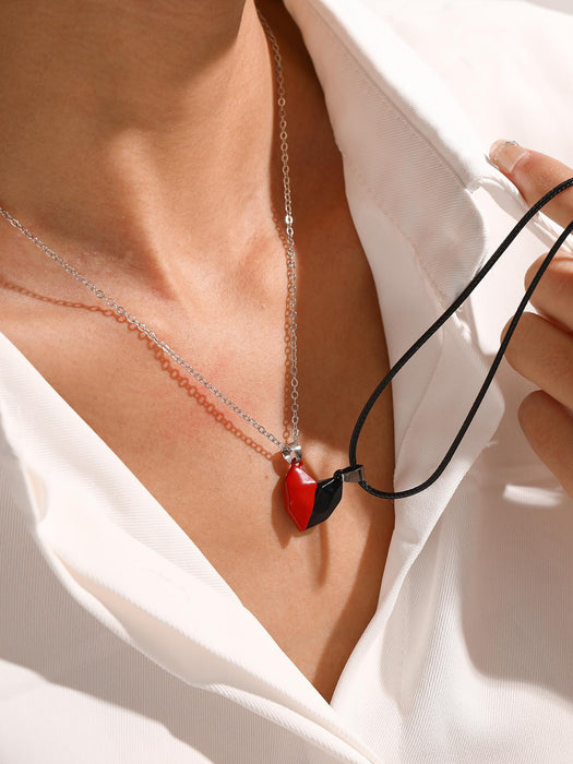 Shein Juego de 2 collares con dijes de corazón magnéticos para parejas - Quierox - Tienda Online