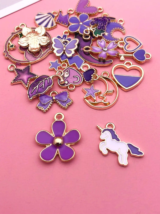 Shein Juego de 25 colgantes de aleación de flores y unicornios - Quierox - Tienda Online