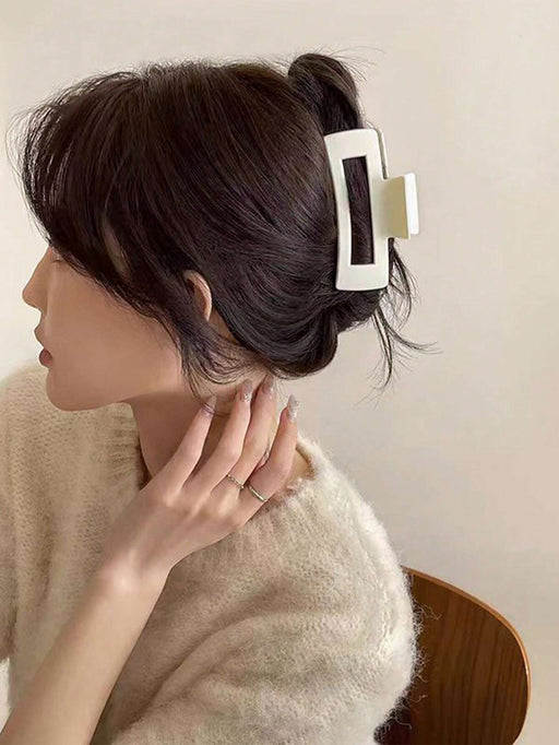 Shein Juego de 3 pinzas para el cabello estilo cyberpunk para mujer con colores sólidos mate, estampado de vaca - Quierox - Tienda Online