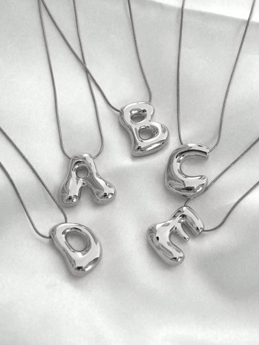 SHEIN MECYLIFE - Collar de cadena de serpiente de acero inoxidable con colgante de letra 3D único - Quierox - Tienda Online