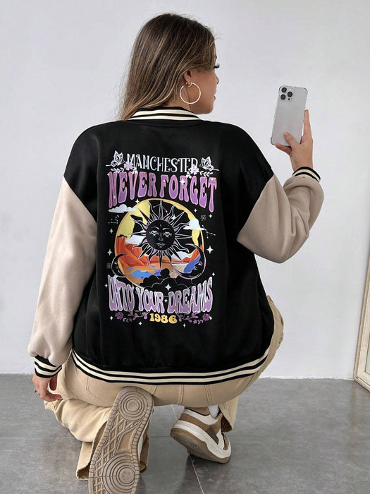 SHEIN MOOSTA Plus Chaqueta de dos tonos con hombros caídos y ribete de rayas con gráfico de letras - Quierox - Tienda Online