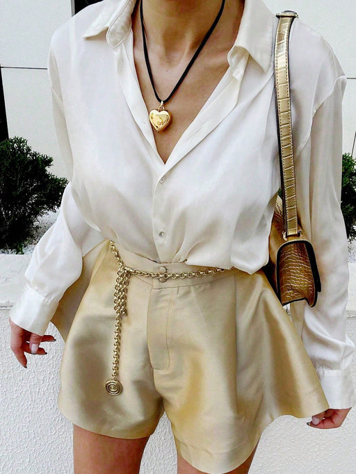 SHEIN Pantalones cortos de satén con borde acampanado de moda - Quierox - Tienda Online