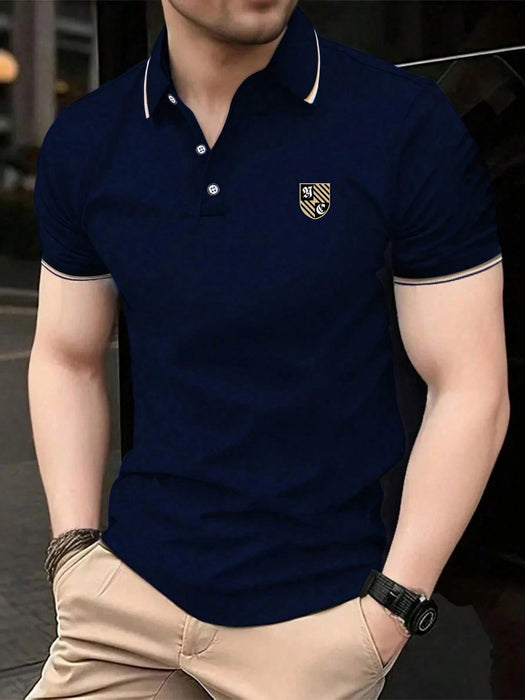 SHEIN Polo de hombre INAWLY con cuello abotonado y estampado de escudo - Quierox - Tienda Online