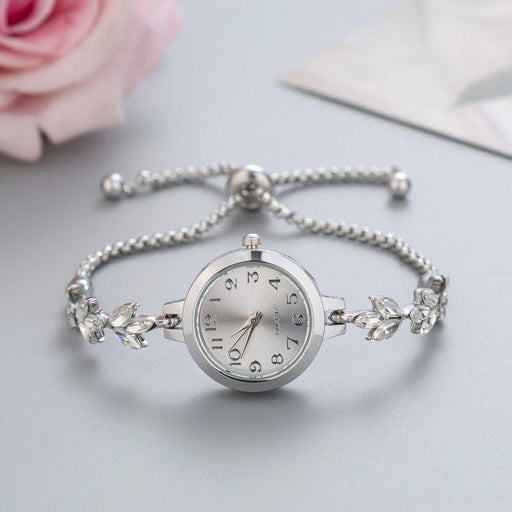 Shein Reloj pulsera de moda para mujeres con banda de cristal con forma de hoja - Quierox - Tienda Online