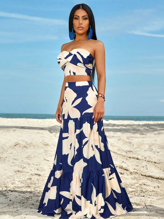SHEIN SOLERSUN Conjunto de top bandeau fruncido con detalle retorcido en el lateral y falda con volantes y abertura en el muslo - Quierox - Tienda Online