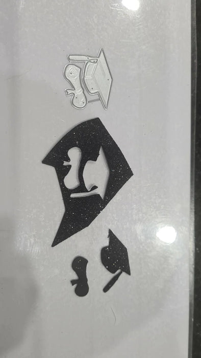 Shein TROQUEL - MINI GORRO DE EGRESADO Y DIPLOMA - Quierox - Tienda Online