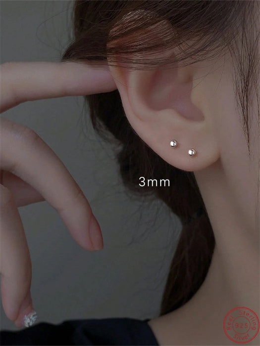 Shein Un set de 6 de bola Pendientes de tachuela ( 3MM - Quierox - Tienda Online