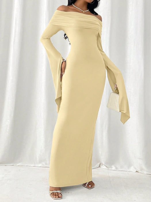 SHEIN Vestido ajustado de manga larga con hombros descubiertos y abertura lateral - Quierox - Tienda Online