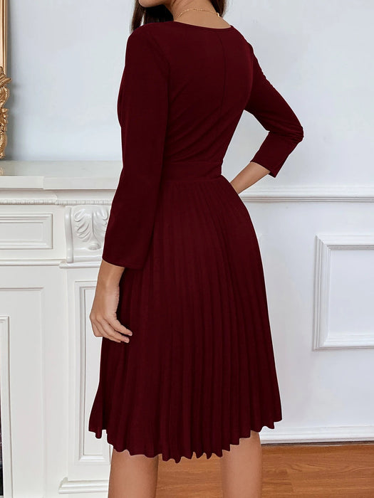 SHEIN Vestido cruzado clásico con bajo plisado - Quierox - Tienda Online
