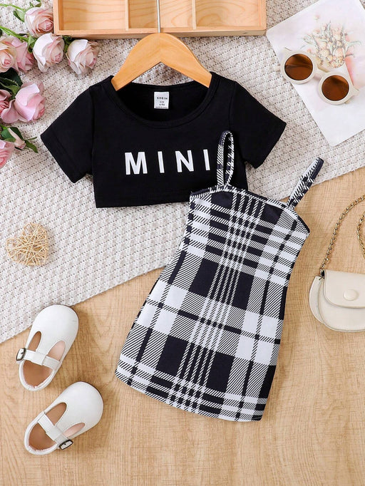 Shein Vestido de tirantes con estampado de cuadros y camiseta con letras para niña - Quierox - Tienda Online