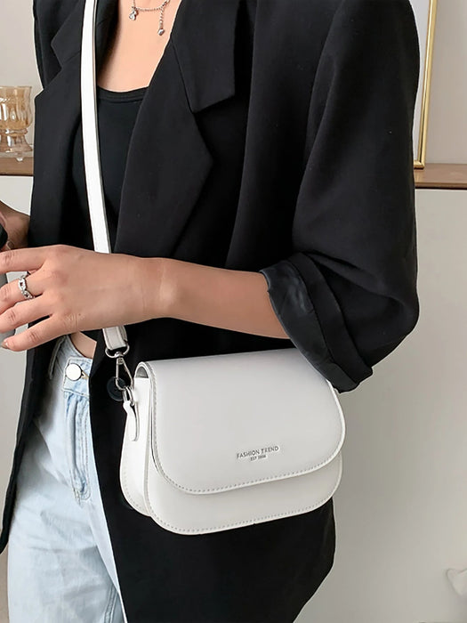SHEIN Yogodlns Bolsa de sillín ligera, informal, con detalle de letras - Quierox - Tienda Online