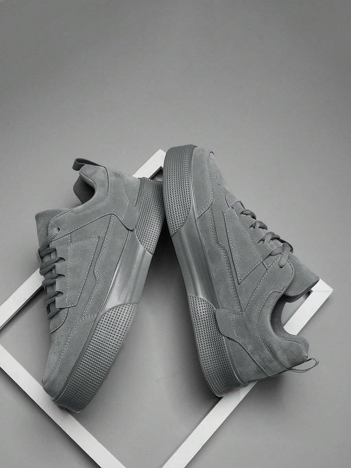 SHEIN Zapatos de skate de hombre de color gris sólido con cordones - Quierox - Tienda Online